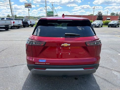Used 2025 Chevrolet Equinox LT AWD/4WD image 4
