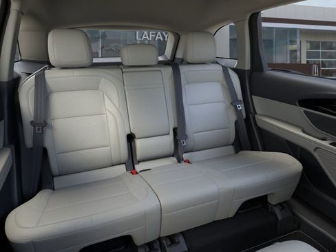 New 2026 Lincoln Nautilus Premier image 11