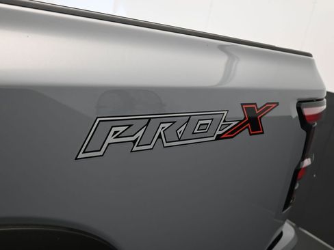 Used 2022 Nissan Frontier Pro-X image 36