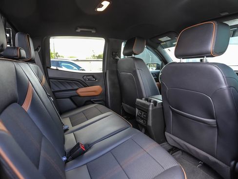 Used 2024 GMC Canyon AT4 w/ Canyon Safety Plus Package AWD/4WD image 23