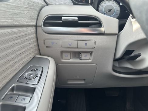 Used 2025 Hyundai Palisade Calligraphy AWD/4WD image 18