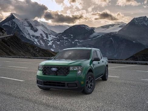 New 2025 Ford Maverick XLT image 2