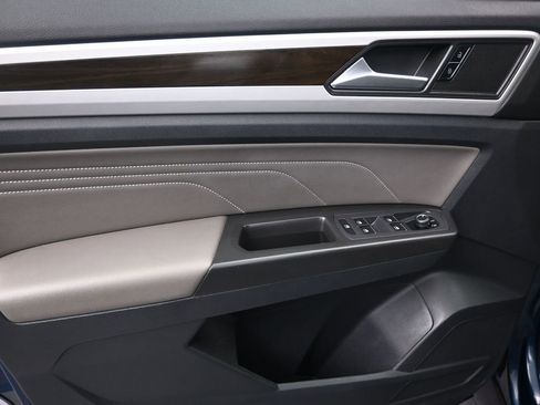 Used 2022 Volkswagen Atlas SE FWD image 11