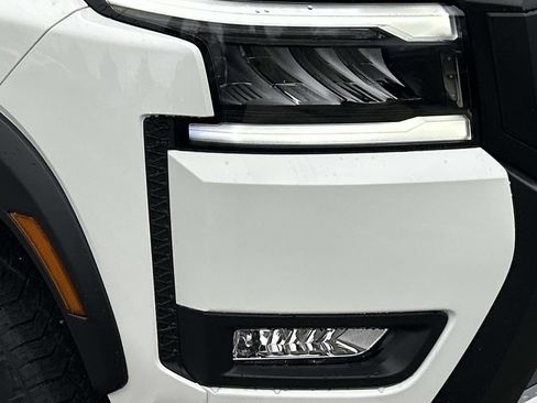 New 2026 Nissan Frontier PRO-4X w/ Pro-4x Convenience Package AWD/4WD image 10