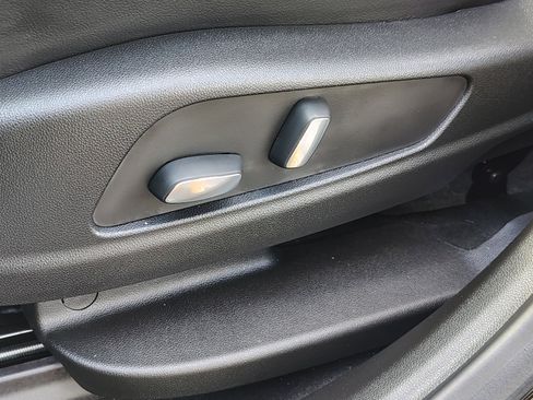 New 2025 Cadillac XT6 Luxury w/ LPO, Premium Carpet Package image 11