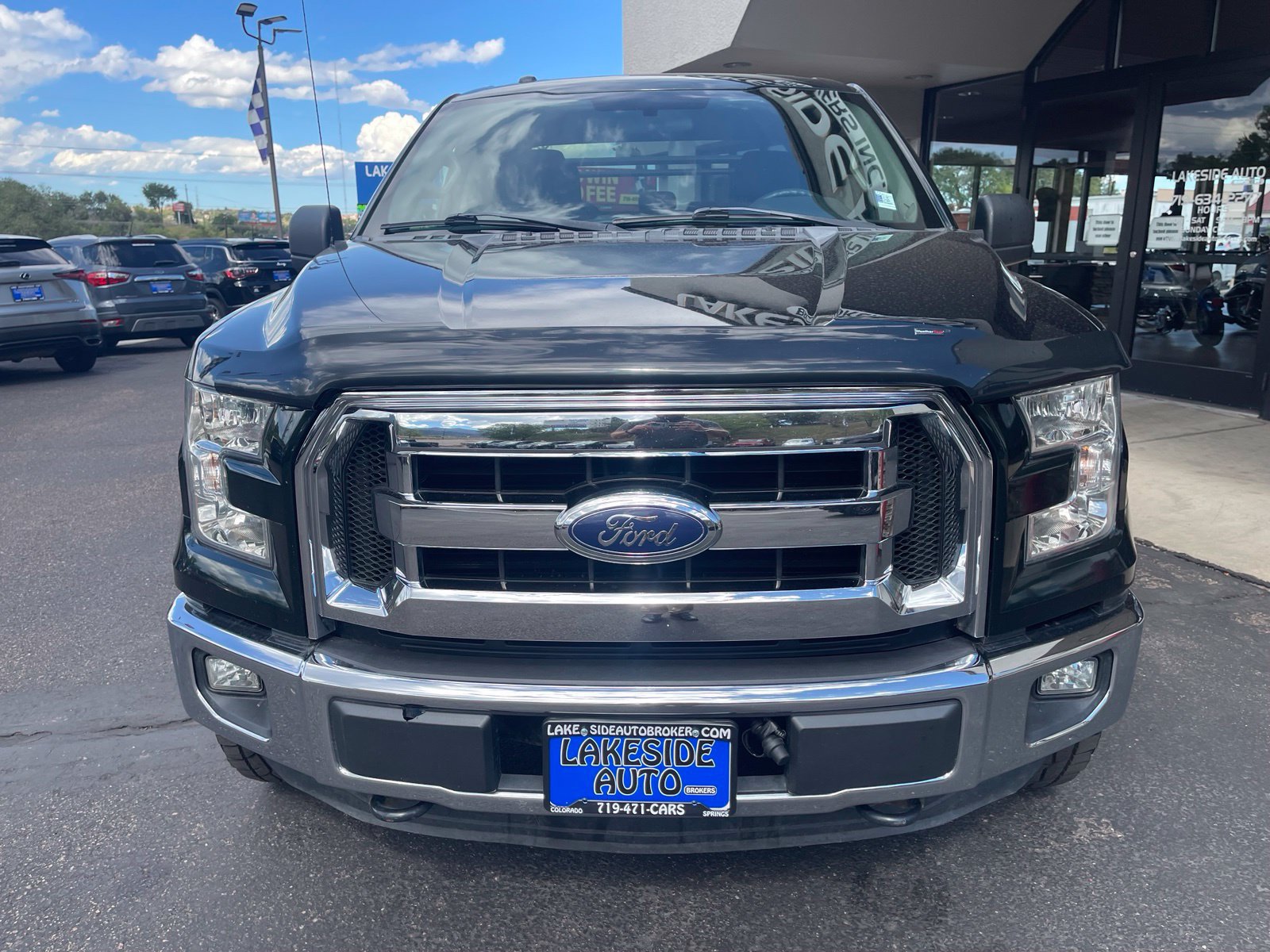 Used 2015 Ford F150 XLT AWD/4WD image 3