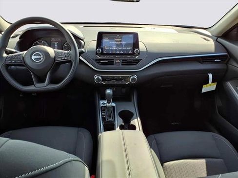 New 2025 Nissan Altima 2.5 S image 12