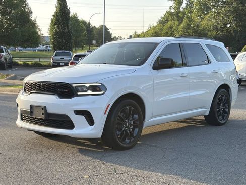 Used 2025 Dodge Durango GT w/ Blacktop Package RWD image 7
