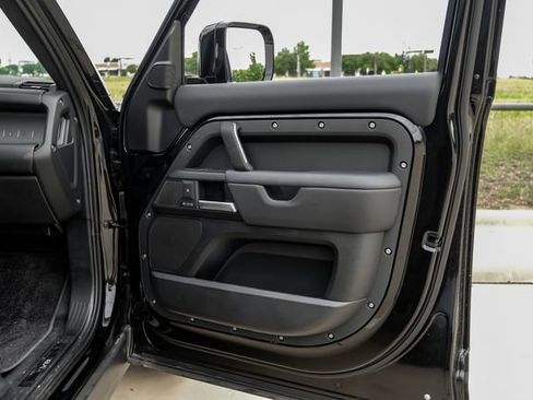 New 2025 Land Rover Defender 130 V8 AWD/4WD image 57