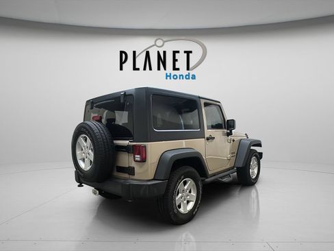 Used 2016 Jeep Wrangler Sport w/ Quick Order Package 24S AWD/4WD image 6