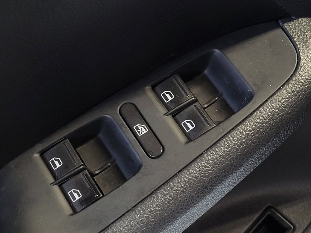 Used 2016 Volkswagen Jetta Sport FWD image 27
