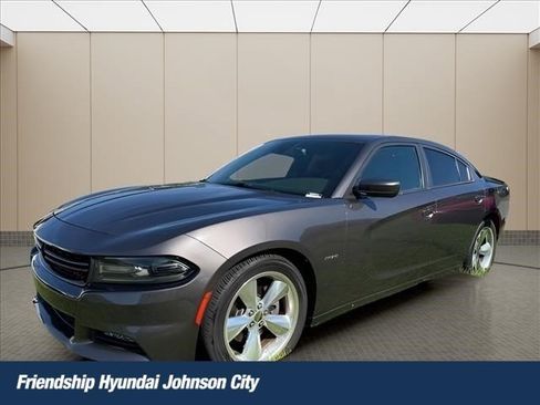 Used 2015 Dodge Charger R/T RWD image 1