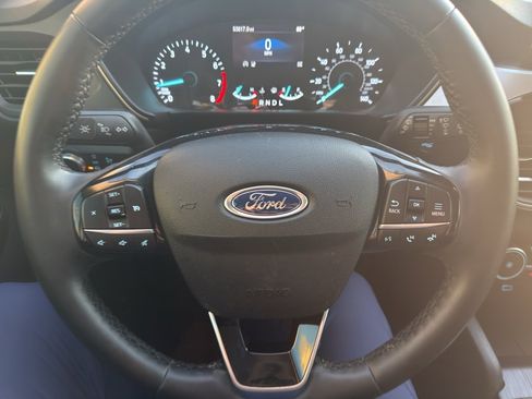 Used 2022 Ford Escape SE w/ Cold Weather Package image 18