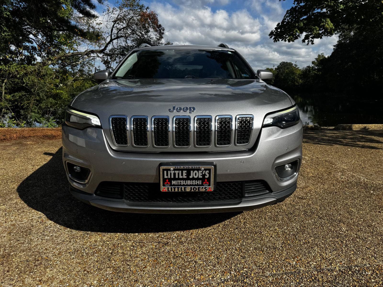 Used 2019 Jeep Cherokee Limited w/ Luxury Group AWD/4WD image 13
