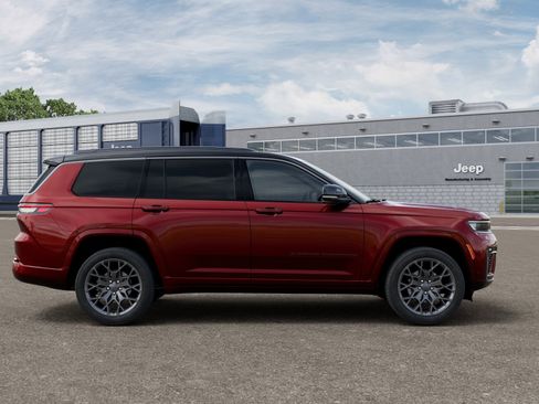 New 2026 Jeep Grand Cherokee L Summit w/ Obsidian Package AWD/4WD image 26