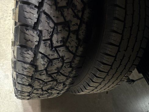 Used 2022 RAM 3500 Tradesman w/ Chrome Appearance Group AWD/4WD image 44