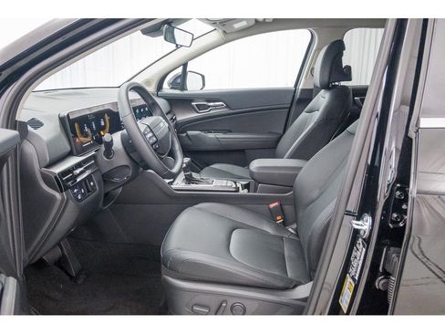 New 2026 Kia Sportage EX image 16