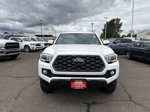 Used 2023 Toyota Tacoma TRD Off-Road AWD/4WD image 8