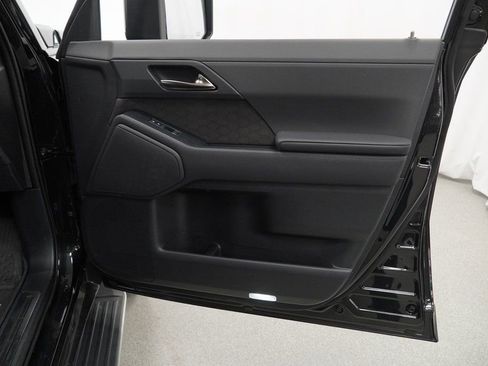 Used 2025 Lexus GX 550 w/ Accessory Package (2T) image 45