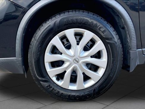 Used 2018 Nissan Rogue S AWD/4WD image 11