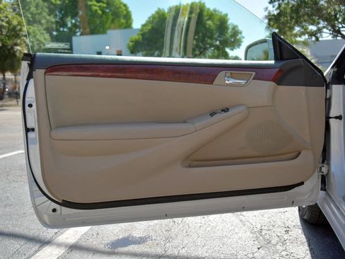 Used 2006 Toyota Solara SLE image 12