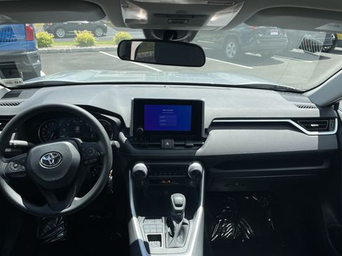 Certified 2024 Toyota RAV4 LE AWD/4WD image 18