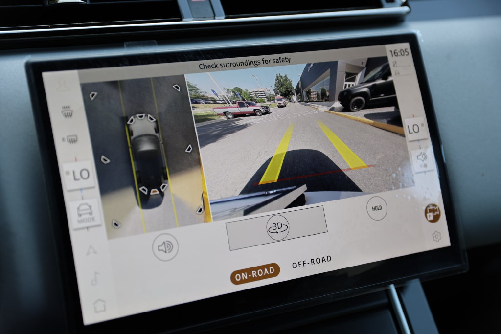 New 2026 Land Rover Range Rover Velar S AWD/4WD image 8