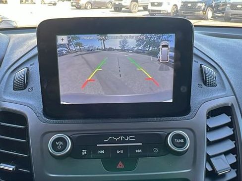 Used 2020 Ford Transit Connect XL image 20