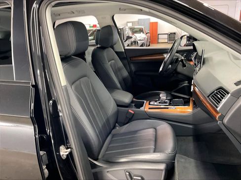 Certified 2023 Audi Q5 2.0T Premium Plus AWD/4WD image 10