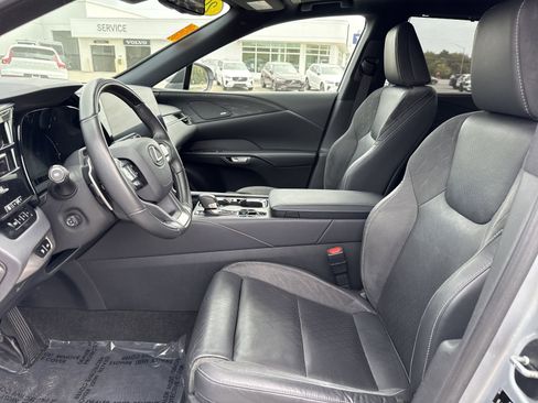 Used 2023 Lexus RX 350 FWD w/ Accessory Package image 9