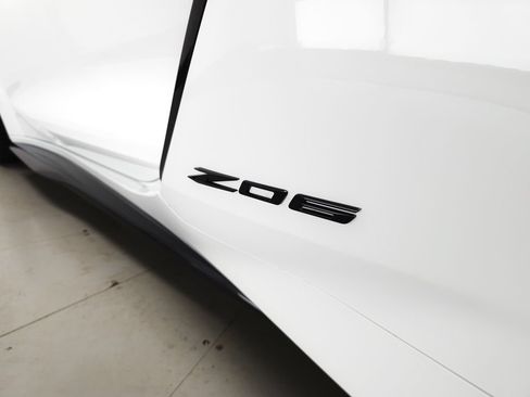 Used 2025 Chevrolet Corvette Z06 w/ Battery Protection Package RWD image 30