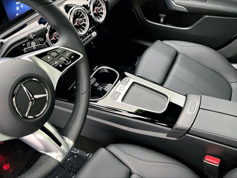 Used 2026 Mercedes-Benz CLA 250 image 14