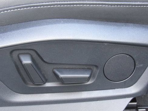 Used 2025 Audi Q7 3.0T Premium w/ Convenience Package AWD/4WD image 22