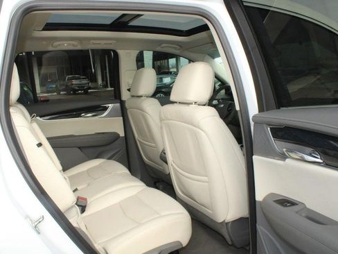 Used 2024 Cadillac XT6 Premium Luxury AWD/4WD image 18