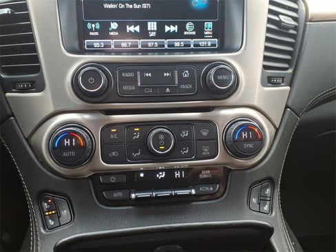 Used 2020 GMC Yukon Denali w/ Denali Ultimate Package image 12