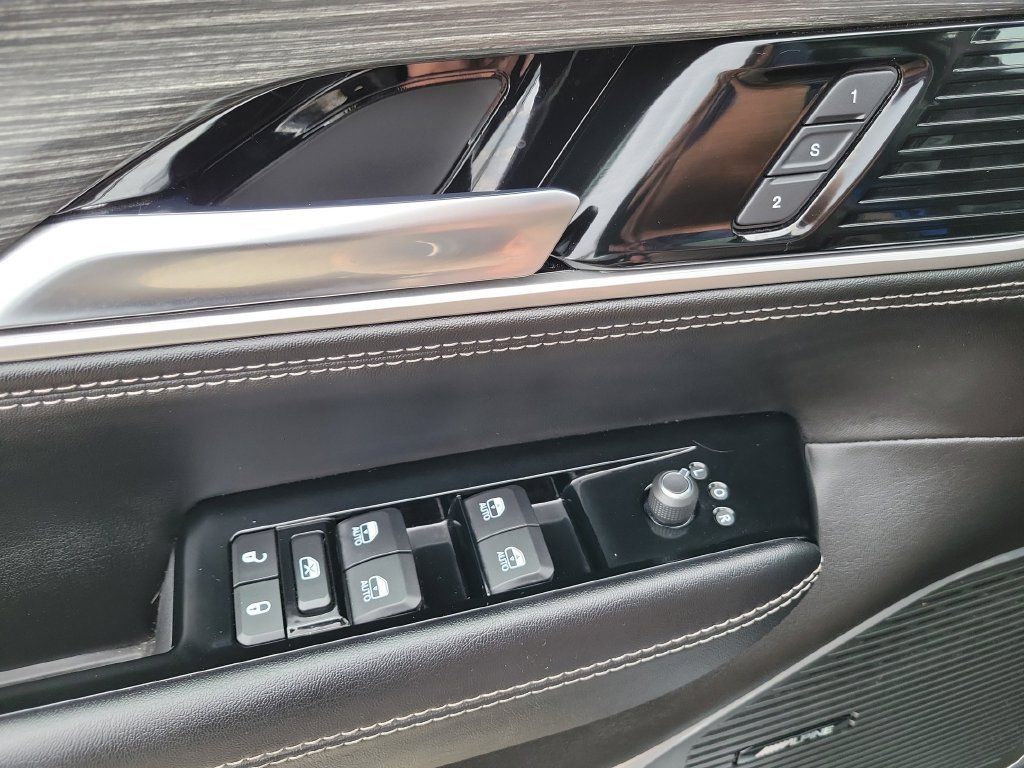 Used 2023 Jeep Wagoneer Series II w/ Premium Group I AWD/4WD image 21