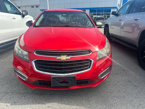Used 2016 Chevrolet Cruze LS FWD image 2