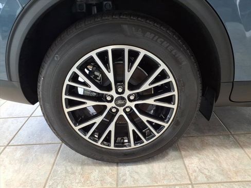 New 2024 Ford Escape SE w/ PHEV Premium Package image 7