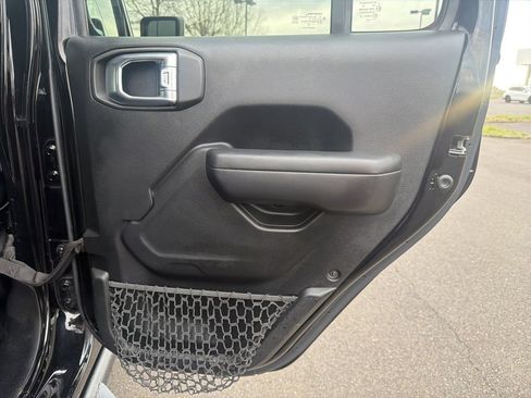 Used 2021 Jeep Gladiator Mojave image 21