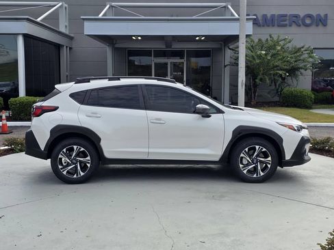 Used 2024 Subaru Crosstrek 2.0i Premium AWD/4WD image 30