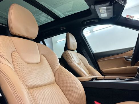 Used 2019 Volvo XC90 T6 Inscription w/ Luxury Package image 32