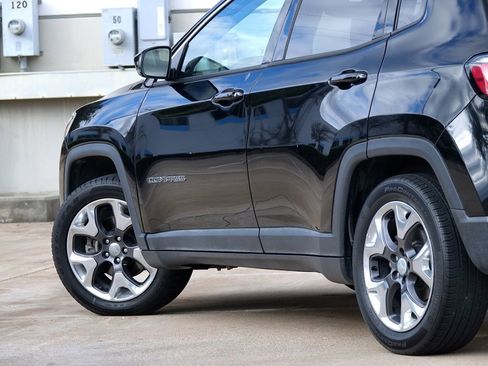 Used 2019 Jeep Compass Limited image 31