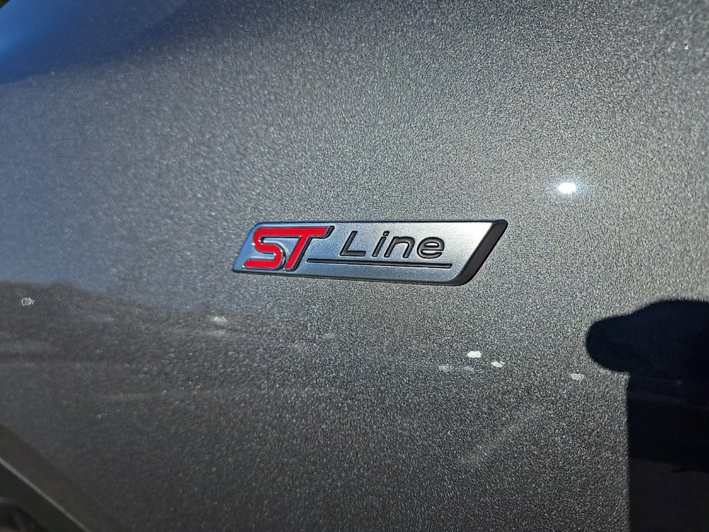 Used 2025 Ford Escape ST-Line Select AWD/4WD image 10