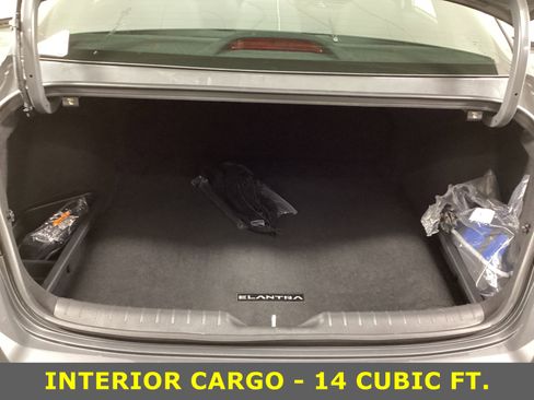 Certified 2025 Hyundai Elantra Sport image 23