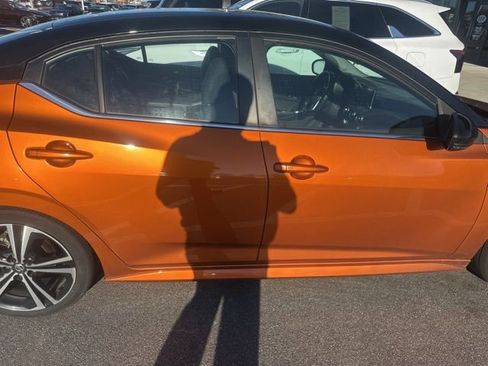 Used 2021 Nissan Sentra SR image 11
