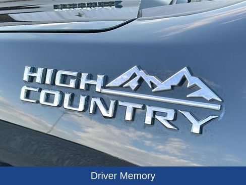 Used 2025 Chevrolet Silverado 1500 High Country AWD/4WD image 33