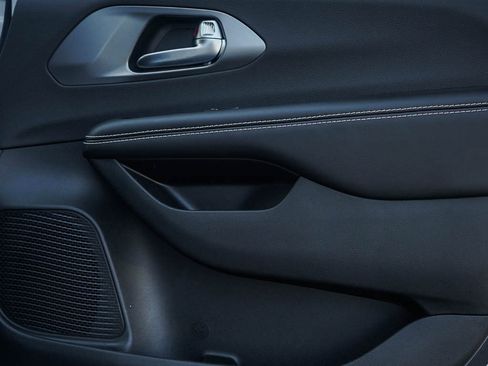 New 2026 Chrysler Voyager LX FWD image 10