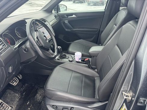 Used 2020 Volkswagen Tiguan SE R-Line image 7