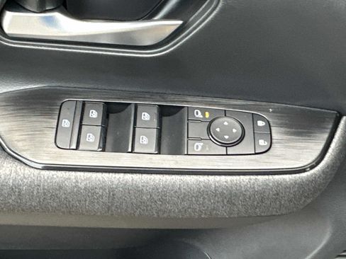 New 2026 Nissan Kicks SV AWD/4WD image 19