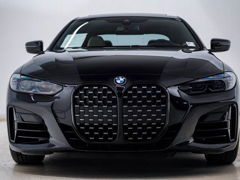 Used 2023 BMW 440i xDrive Coupe w/ Premium Package image 6